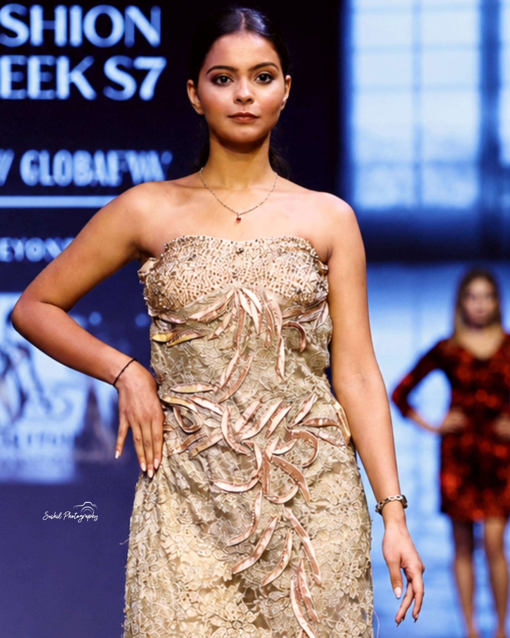 Shuchi in lavender skirt with painted motif at Delhi fashion show
