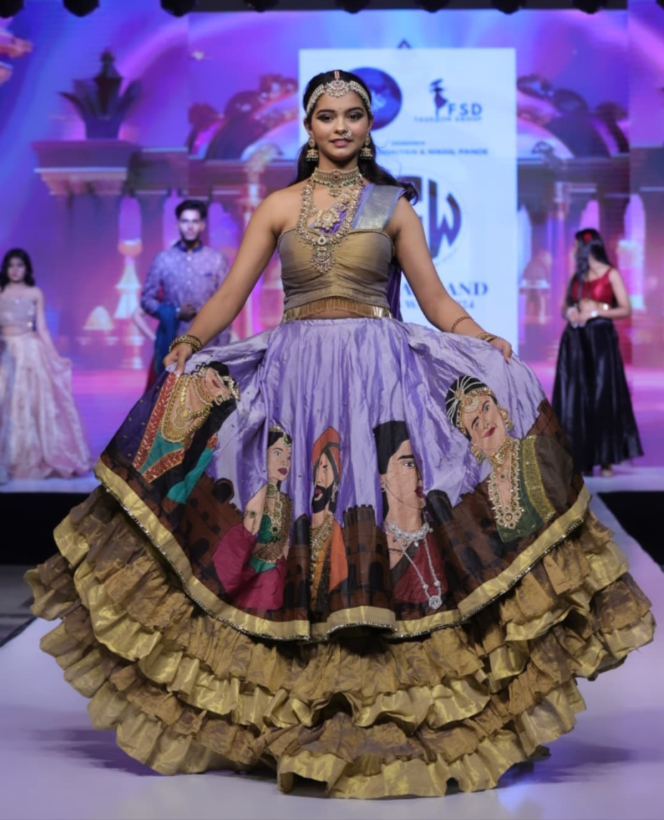 Shuchi runway look from 2023